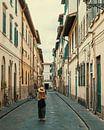 Straßenszene in den Vorstädten von Florenz von Studio Reyneveld Miniaturansicht