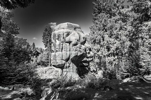 Gezicht op de kelkstenen bij Oybin