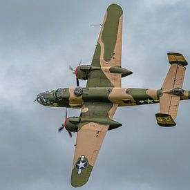 North American B-25J Mitchell Yellow Rose. von Jaap van den Berg