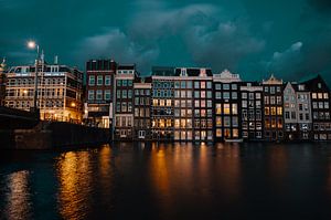 Damrak in der Nacht