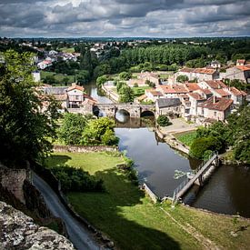 Parthenay, uitzicht op de  Thouet van Studio  Milaan