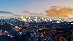 Zonsondergang in de Alpen met uitzicht op Watzmann van Dieter Meyrl