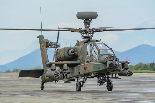 Japanse Boeing AH-64DJP Apache gevechtshelikopter.