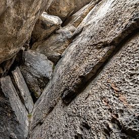Frienstein, Suisse saxonne - Fente dans la roche à la grotte d'Ida sur Pixelwerk