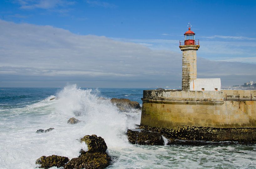 Felgueiras Lighthouse, Porto, Portugal by hans scholte