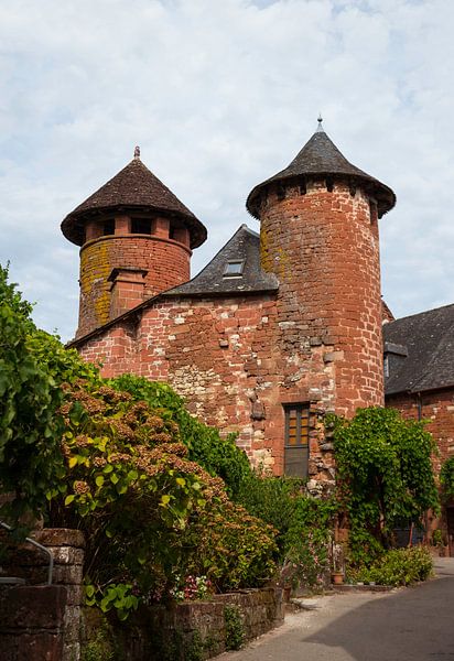 Het rode dorp Collonges la rouge in frankrijk by ChrisWillemsen