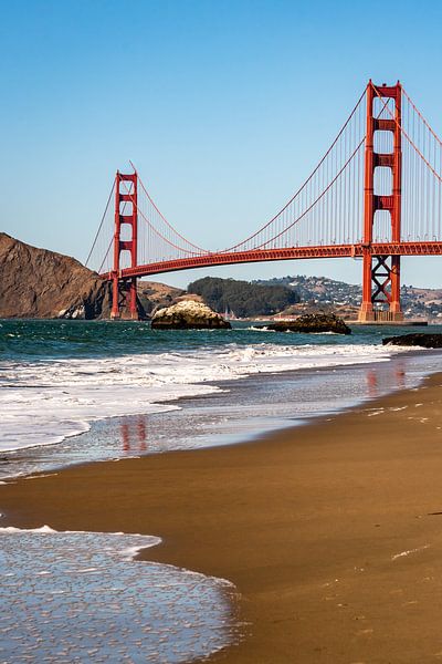 Golden Gate Bridge sur la plage de Baker Beach à San Francisco Californie USA par Dieter Walther