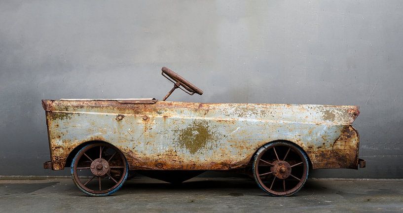 Antikes Tretauto von Peter Bartelings