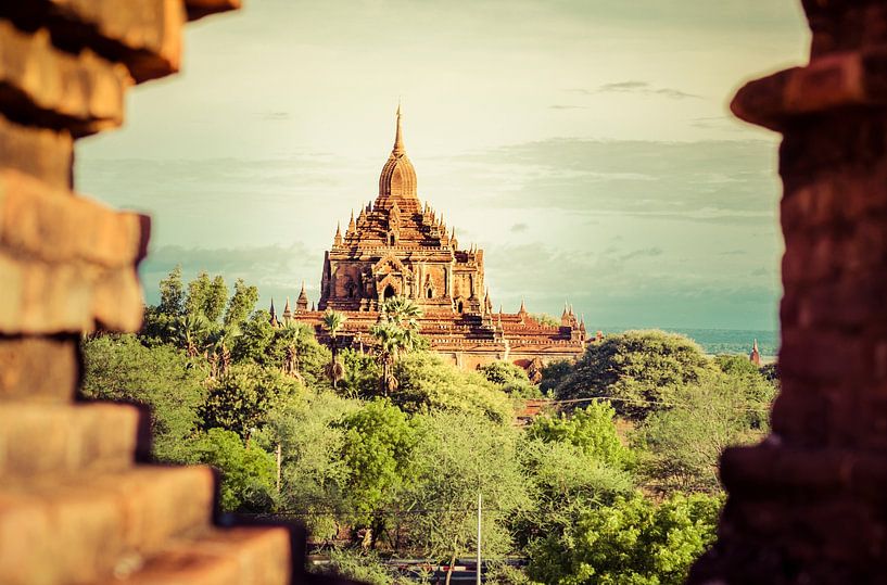 Temple bouddhiste Htilominlo Pahto, Bagan, Myanmar par Sven Wildschut
