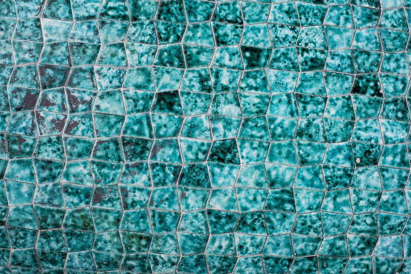Aqua tiles art deco detail by Blond Beeld