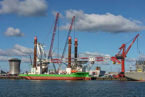 Hefvaartuig Sea Installer.