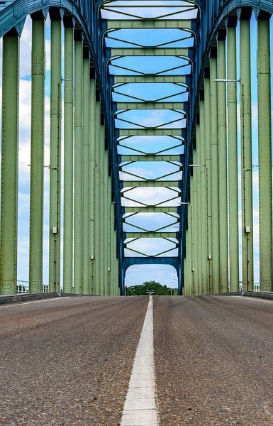 Oude IJsselbrug over de IJssel tussen Zwolle en Hattem van Sjoerd van der Wal Fotografie