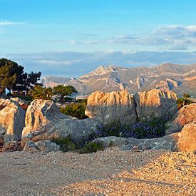 Wild Sicilian nature reserve in Custonaci by Silva Wischeropp
