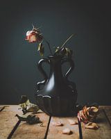Stilleven met rozen en vaas