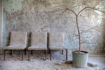 Waiting room in Pripjat hospital by Esther de Wit
