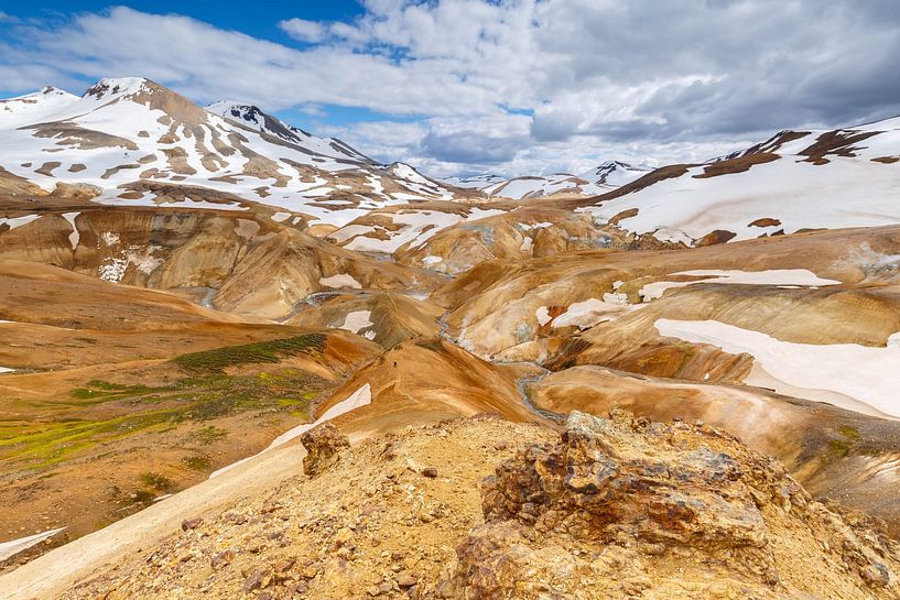 Kerlingarfjöll a mountain range in Iceland by Menno Schaefer