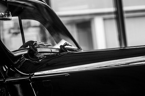 Glimmend deel van een antieke auto