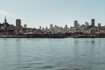 Skyline van San Francisco | Reisfotografie fine art foto print | Californië, U.S.A. van Sanne Dost