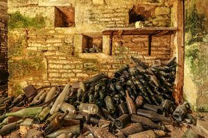 Une ancienne cave à vin dans un château.