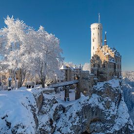 Le château de Lichtenstei dans le Jura souabe en hiver sur Markus Lange