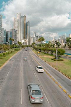 Kleurrijke en tropische Panama skyline van Marleen Dalhuijsen