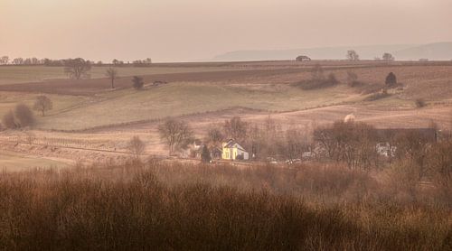 Zonsopkomst boven de Eyserhalte in Zuid-Limburg