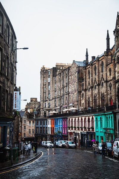 Edinburgh by Hello Pompoyo