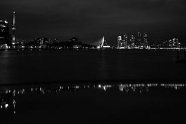 zwart wit, skyline rotterdam