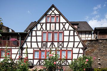 Malerwinkel, vakwerkhuizen in de oude stad, Bacharach am Rhein, Unesco Werelderfgoed Ober-Mittelrhei