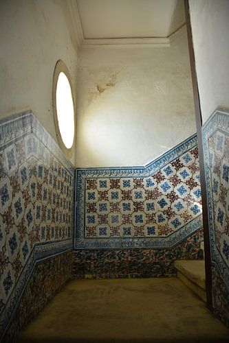 Gang met azulejos in universiteit Coimbra