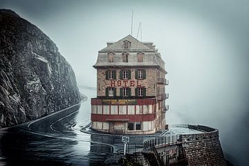 Abandoned hotel Belvedere by Gig-Pic by Sander van den Berg