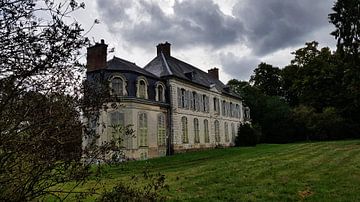 The beautiful abandoned château von Edou Hofstra