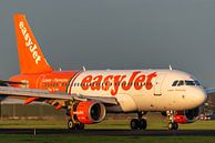 EasyJet Airbus A319-111 met speciaal kleurenschema. van Jaap van den Berg thumbnail