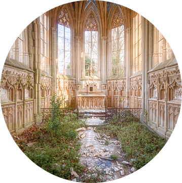 Prachtige verlaten Kapel. van Roman Robroek - Foto's van Verlaten Gebouwen