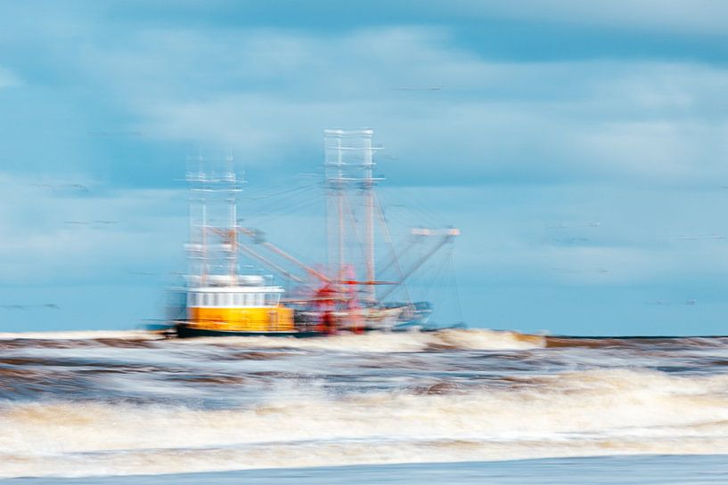 Fishing boat North Sea, abstract by Yanuschka | Fotografie Noordwijk
