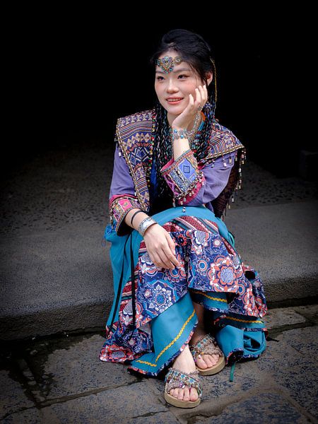 Femme traditionnelle à Yangshuo par Eddy Westdijk