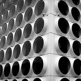 Neverending Circles van Joost Claassen