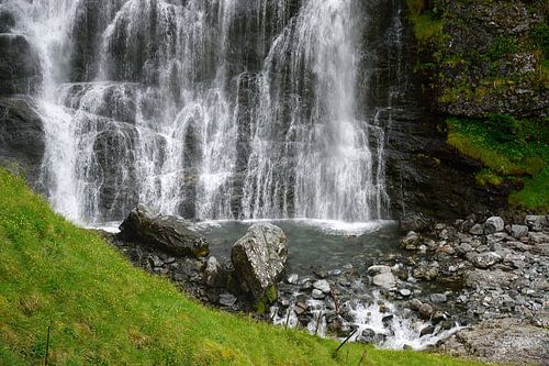 Basis van de Brekkefossen waterval