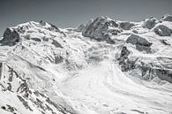 Uitzicht op de gletsjers vanaf de Gornergrat (zwart-wit) van t.ART thumbnail