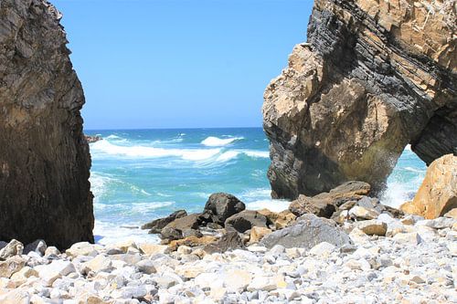 Des rochers sur la côte du Portugal