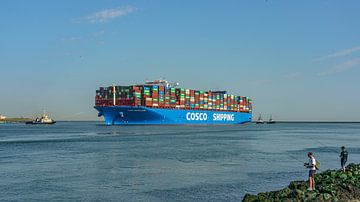 Aankomst Cosco Shipping Star containerschip. van Jaap van den Berg