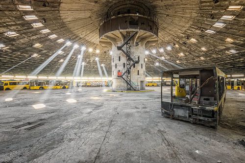 Lost Place - verlaten busstation in Oost-Europa