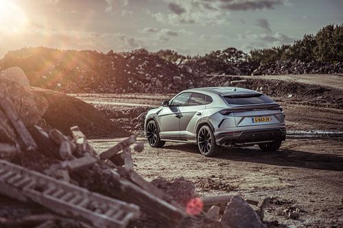 Lamborghini Urus Sunset dreams