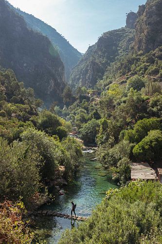 Atemberaubendes Akchour, Marokko von Jules Captures - Photography by Julia Vermeulen