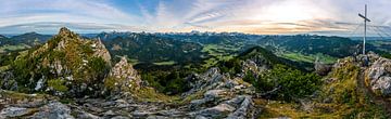 herbstlicher Panoramablick auf die Allgäuer Alpen vom Zinken von Leo Schindzielorz
