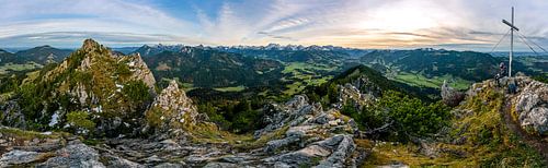 Herfstpanorama over de Allgäuer Alpen vanaf de Zinken