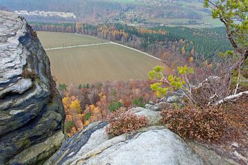 Blick vom Lilienstein (Sächsische Schweiz / Elbsandsteingebirge) im Herbst von t.ART