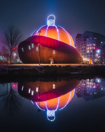 DOT als kerstbal. Groningen