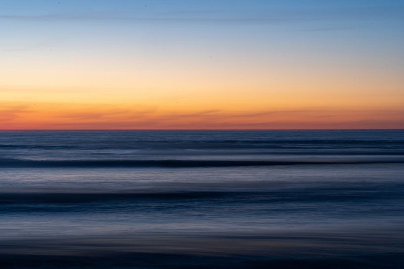 Wave after wave van Björn van den Berg