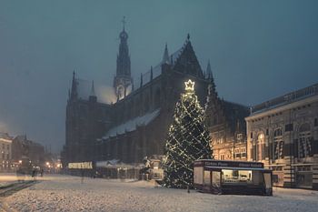 Haarlem: Weihnachtsstimmung auf dem Grote Markt.
